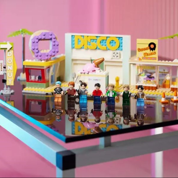 BTS - LEGO DINAMITA