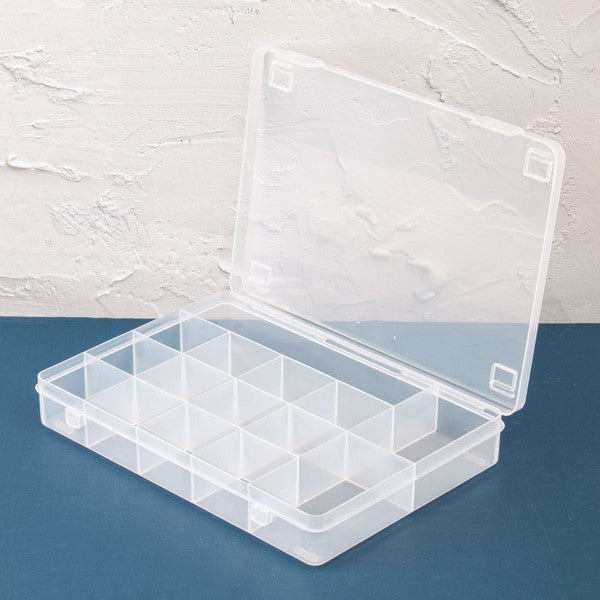 Daiso - 15-Compartment Clear Case