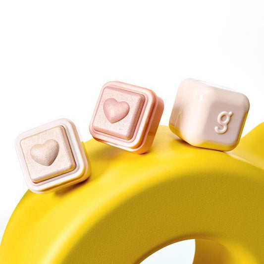 Colorgram X Crayon Shin Chan - Milk Bling Heartlighter