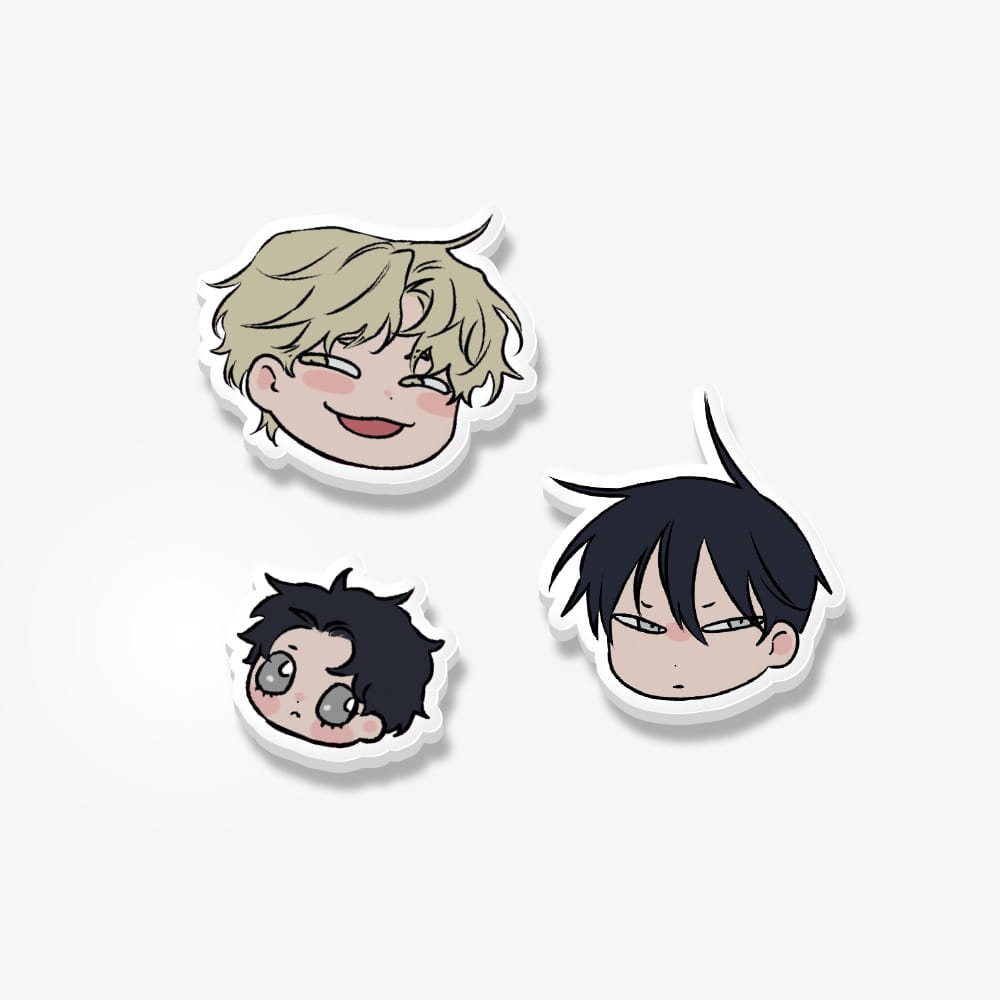 Dijes decorativos de marea baja en el crepúsculo