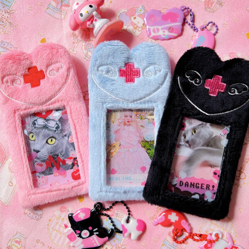 Seolkee Illust - Fluffy Heart Nurse Photocard Holder