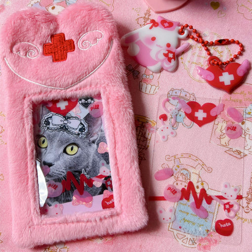 Seolkee Illust - Fluffy Heart Nurse Photocard Holder
