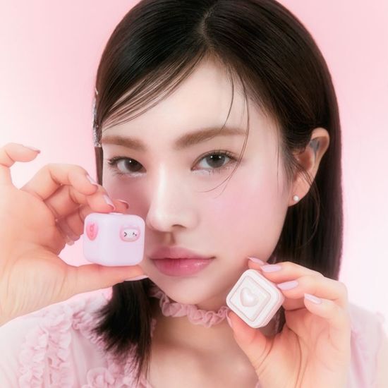 Colorgram X Crayon Shin Chan - Milk Bling Heartlighter