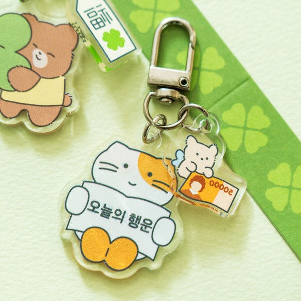 Daiso - Llavero acrílico de la suerte