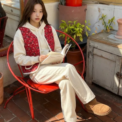 Korean Quilted Kimjang Vest – Unisex Padded Winter Layering Jacket K-Pop Style Outfit