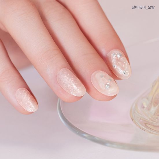 Dashing Diva - Magic Press On Nails